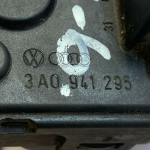 VW Audi Audi Skoda Servomotors priekšējais lukturis oriģināls Hella 3a0941295