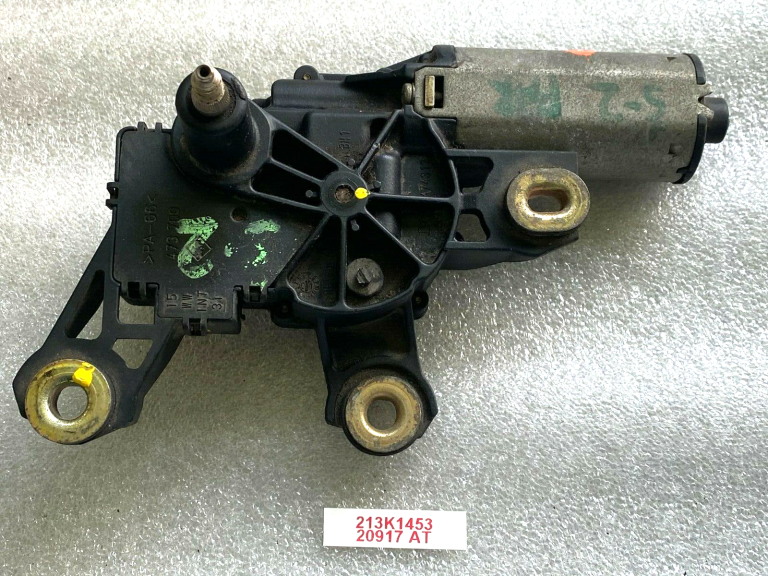 Skoda Octavia aizmugurējā tīrītāja motors 1u6955711b