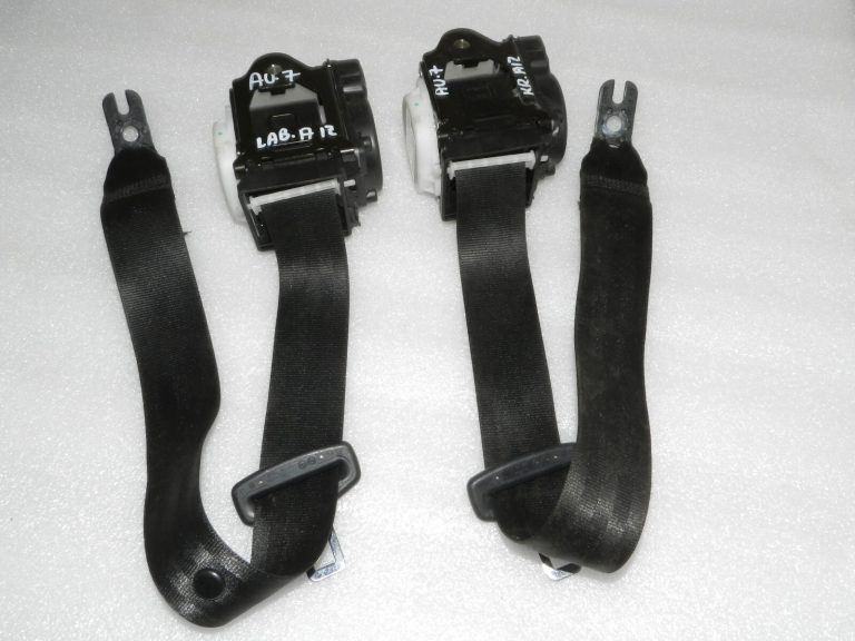 Audi A6 C7 Avant Aizmugurējā drošības josta kreisā / labā 4G8857805H, 4G8857805G