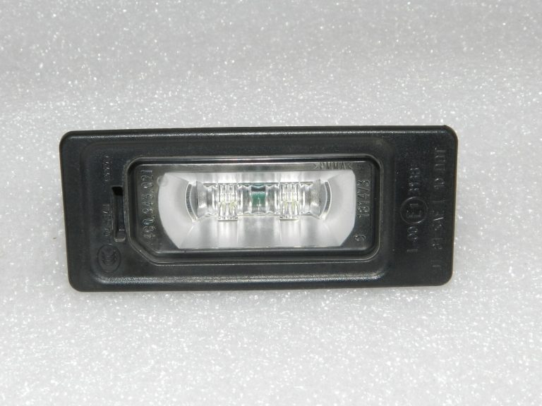 2x oriģinālā Audi A6 C7 A4 A4 B8 Q5 8R A3 8V numura apgaismojums 4G0943021, 4G0943021A