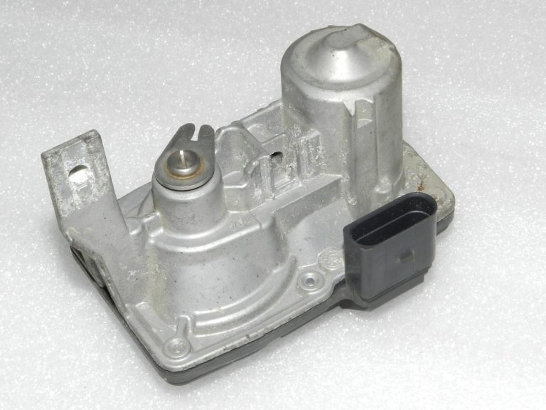 VW Audi Audi Seat Skoda 2.0 TDI CHNA Izplūdes gāzu aizbīdņa piedziņa 3Q0253691F, 5Q0253692A