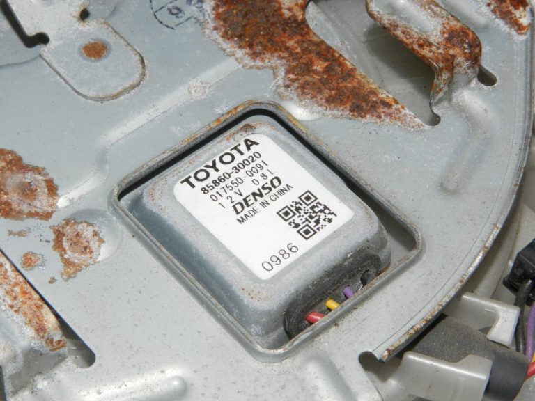Lexus RX AL10 Lexus IS XE20 dzesēšanas ventilators priekšējiem sēdekļiem 85860-30020 oriģināls