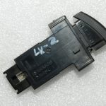 Oriģinālais Lexus RX III (AL10) avārijas signalizācijas slēdzis 84330-48010, 84330-0E010
