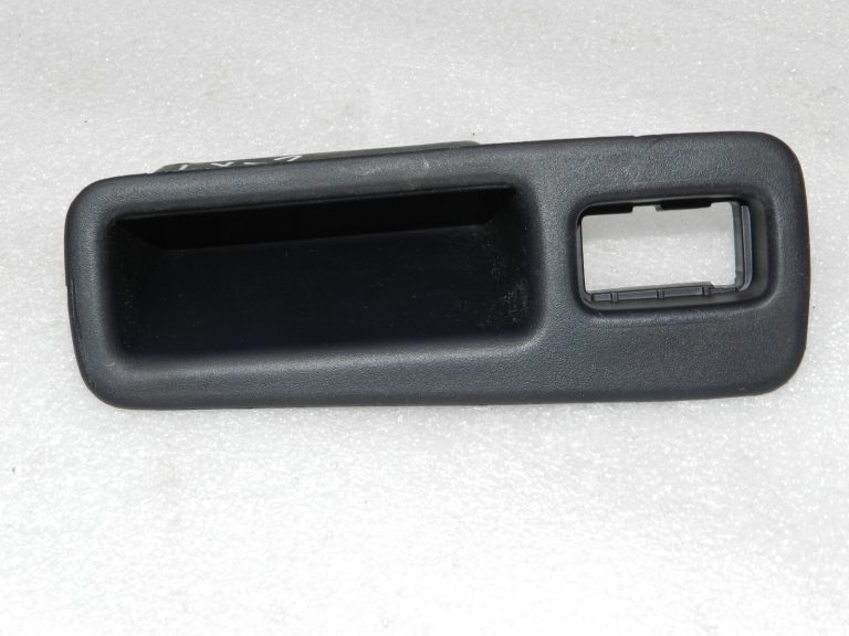 Oriģinālais Lexus RX 450H (AL10) aizmugurējo durvju iekšējais rokturis 69291-48020