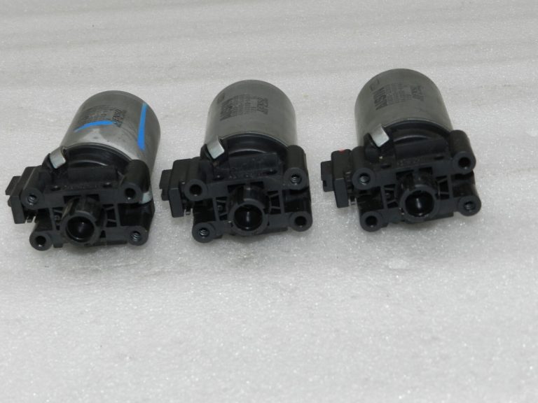 Oriģināls Lexus RX AL10 IS XE20 Priekšējo sēdekļu servomotors 85820-33020, 439440-10080