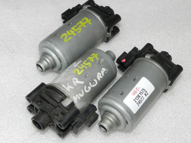 Oriģināls Lexus RX AL10 IS XE20 Priekšējo sēdekļu servomotors 85820-33020, 439440-10080