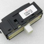 Oriģinālais Lexus RX 450h (AL10) Priekšējais labās puses elektrisko logu slēdzis 84810-48010