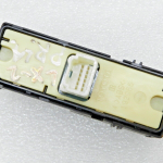 Oriģinālais Lexus RX 450h (AL10) Priekšējais labās puses elektrisko logu slēdzis 84810-48010