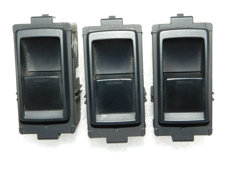 Oriģinālais Lexus RX 450h (AL10) aizmugurējā elektriskā stikla slēdzis 84810-48020, 84810D