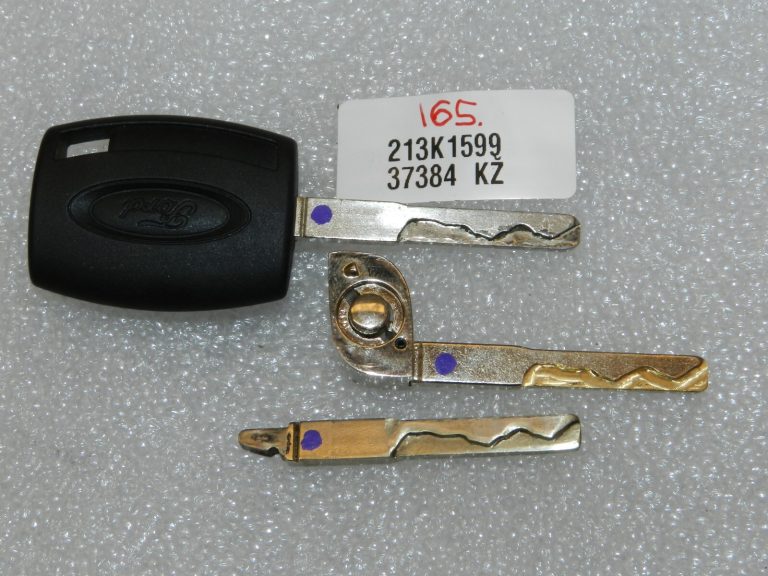 Ford Focus II C-Max I aizdedzes slēdzene ar 3x atslēgu komplektu 5034072, 3M5A-R3697-AE