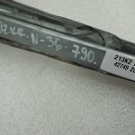 Nissan X-Trail T32 Logu regulatora sliede aizmugurējā kreisā 827216FR0A