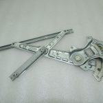 Nissan X-Trail T32 Logu regulatora sliede aizmugurējā kreisā 827216FR0A