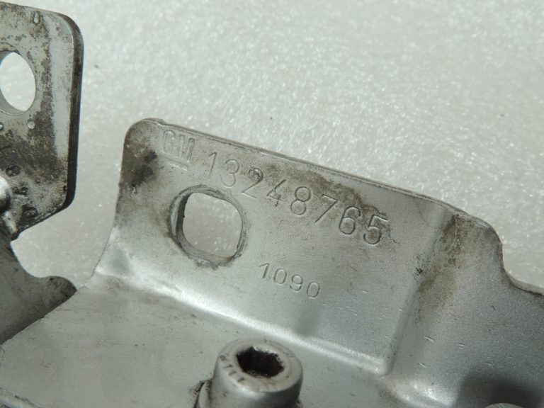OEM Opel Insignia A motora pārsega viru komplekts ArgonSilver GAN 12841600 12841601