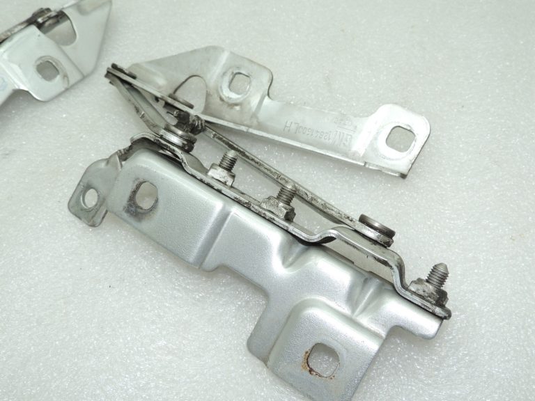 OEM Opel Insignia A motora pārsega viru komplekts ArgonSilver GAN 12841600 12841601