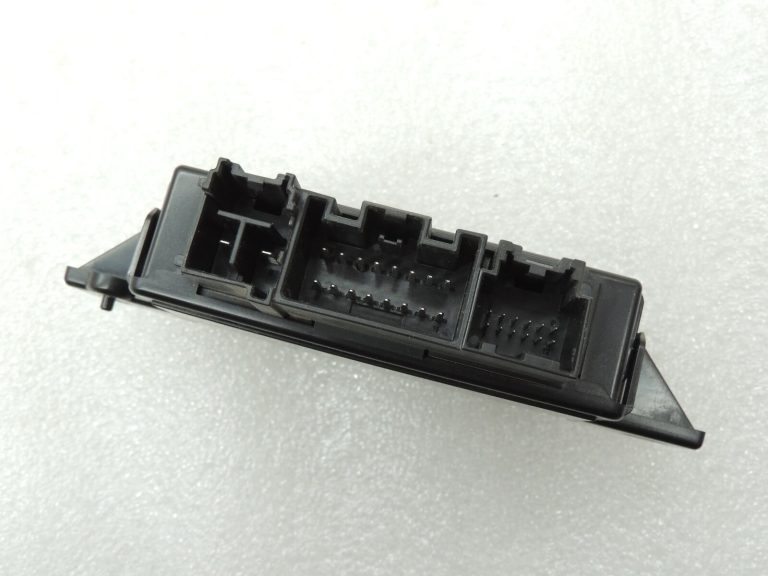 Opel Meriva B Astra J Sēdekļu apsildes vadības bloks 13502042 13575063
