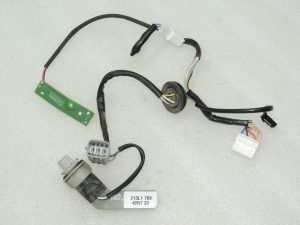 Toyota Avensis T27 priekšējo lukturu remonts priekšējais kreisais 8117005380