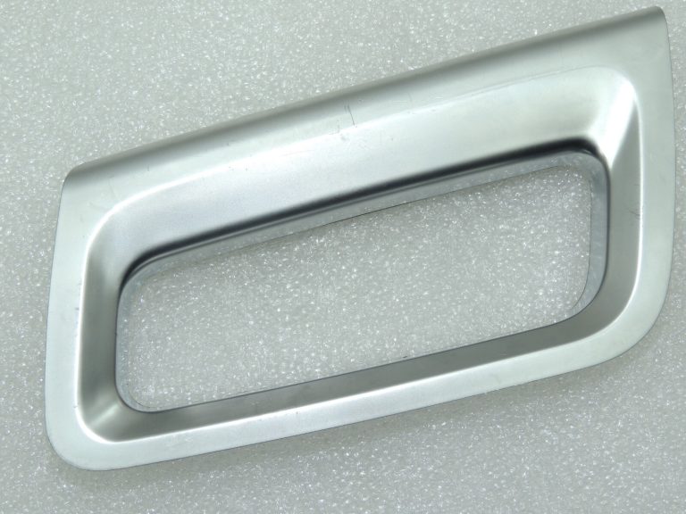 Opel Antara Rokturis priekšējā labajā pusē 96817066