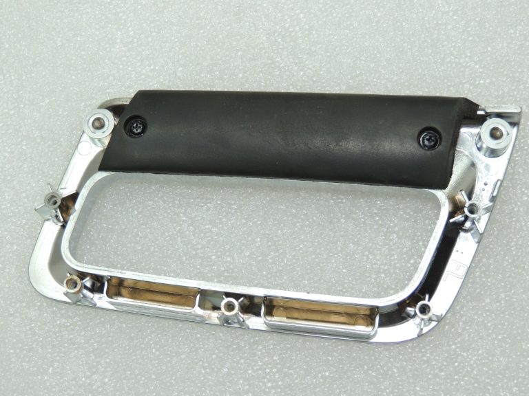 Opel Antara interjera rokturis priekšējais kreisais 96817065