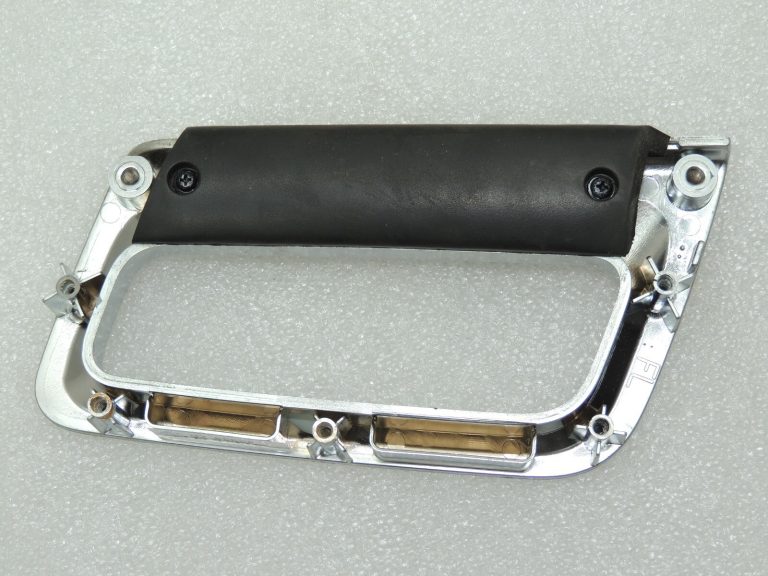 Opel Antara interjera rokturis priekšējais kreisais 96817065