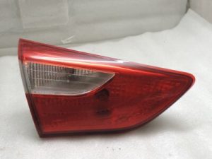 Hyundai i30 aizmugurējais lukturis Aizmugurējā bremžu gaisma kreisā aizmugurējā aizmugurējā luktura kreisā aizmugurējā pakaļējā gaisma