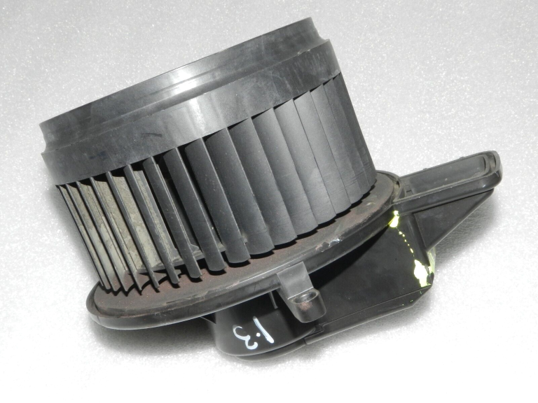 Lancia Thema II Chrysler 300C LD ventilatora motors K68037308AA, 68037308AA oriģināls