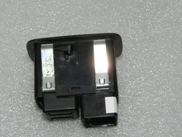 Lancia Thema II Logu regulatora slēdzis aizmugurējais kreisais labais 56046832AB Original