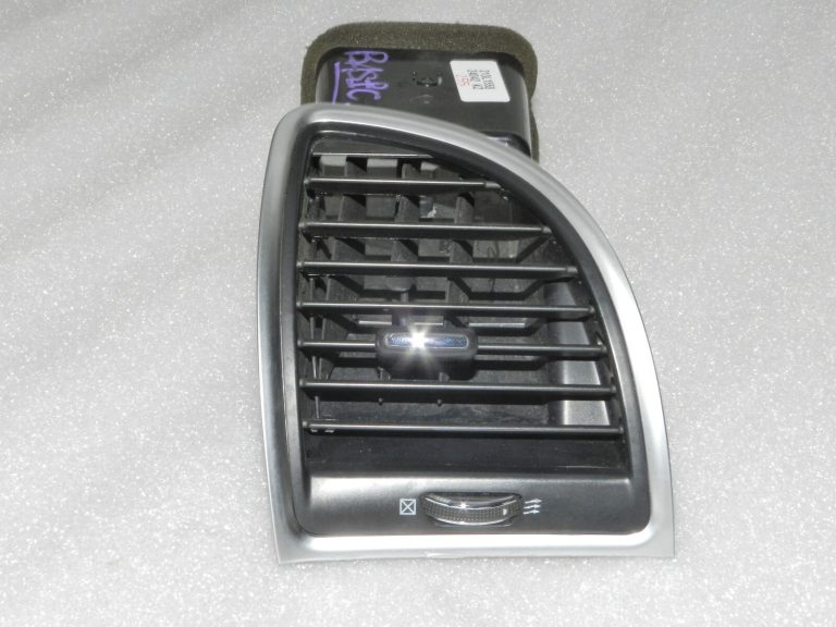 Lancia Thema II Gaisa ventilācijas sistēma labajā pusē L0203167DX9AF, 1VU75DX9AB, K1VU75DX9AB