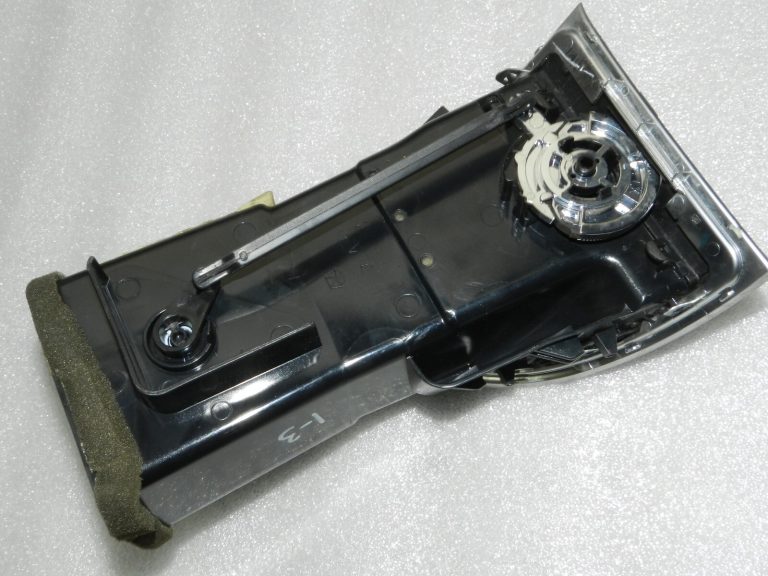 Lancia Thema II Gaisa ventilācijas sistēma labajā pusē L0203167DX9AF, 1VU75DX9AB, K1VU75DX9AB