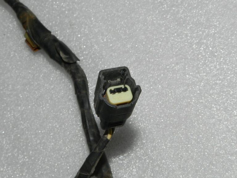 Lancia Thema II elektroinstalācijas instalācija aizmugurējā bampera stāvvietas sensori K68127955AB, 68127955AB