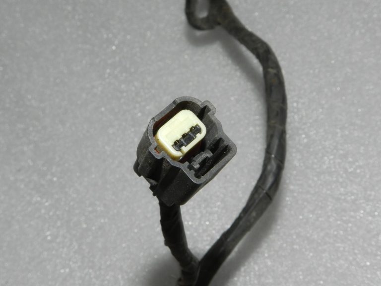 Lancia Thema II elektroinstalācijas instalācija aizmugurējā bampera stāvvietas sensori K68127955AB, 68127955AB