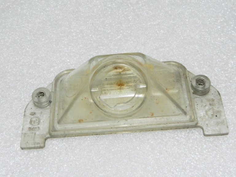 Oriģinālais Lancia Thema II 300C numura zīmes apgaismojuma korpuss, pāris 04805846AA