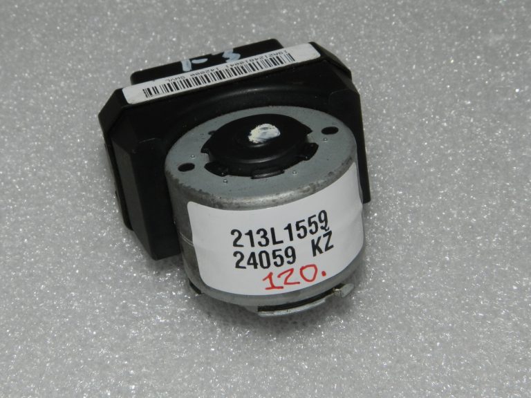 Oriģinālās Lancia Thema II priekšējo lukturu rezerves daļas servomotors (68042154AE, 68042155AE)