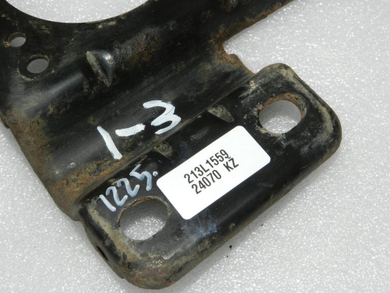 Lancia Thema II Chrysler Jeep 3.0 CRD EXF Degvielas filtra korpusa kronšteins