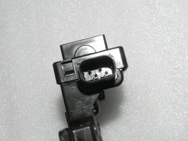 OEM Range Rover L320 aizmugurējā loga aizmugurējā atloka slēdzene 5H32-431B60-AC, FQR500170