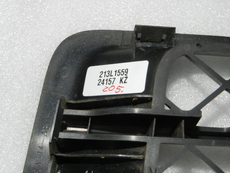 Range Rover L320 2.7d priekšējā labā dubļusarga pārsegs JAK500220LEP JAK500320LEP
