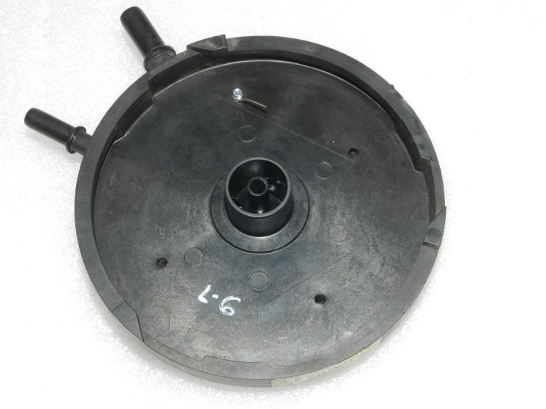 OEM Range Rover L320 2.7d degvielas filtra vāciņa turētājs WJN500200