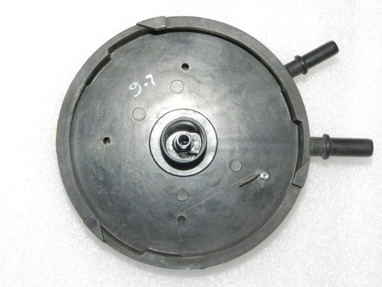 OEM Range Rover L320 2.7d degvielas filtra vāciņa turētājs WJN500200