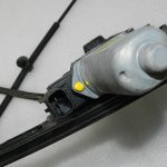 Ford Ranger P375 Logu regulators ar motoru priekšējais labais AB39-2123200-BG, 2182386