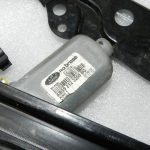 Ford Ranger P375 Logu regulators ar motoru priekšējais labais AB39-2123200-BG, 2182386