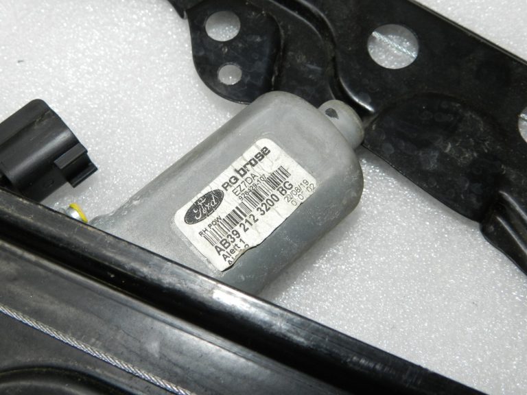 Ford Ranger P375 Logu regulators ar motoru priekšējais labais AB39-2123200-BG, 2182386