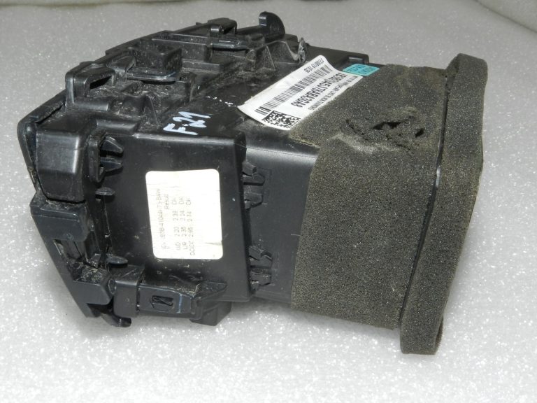 Ford Ranger P375 Centrālais ventilācijas lūkas kreisais JB3B-41044K73-BA3ZHE, 2370250