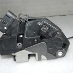 Oriģinālā Ford Ranger P375 aizmugurējā labās puses durvju slēdzene CM5A-A26412-BB, 2113096