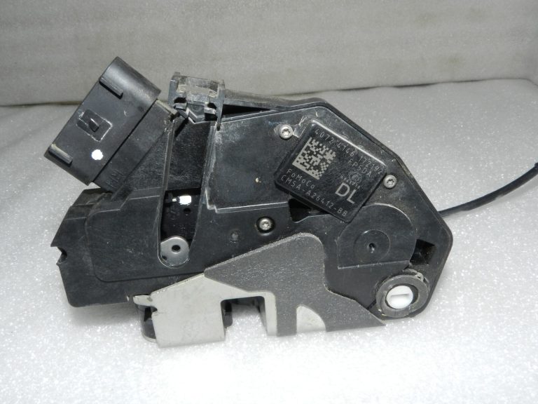 Oriģinālā Ford Ranger P375 aizmugurējā labās puses durvju slēdzene CM5A-A26412-BB, 2113096