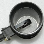Opel Zafira B 1.9 CDTi Gaisa plūsmas sensors LMM MAF 93184406 Hella 009142-80