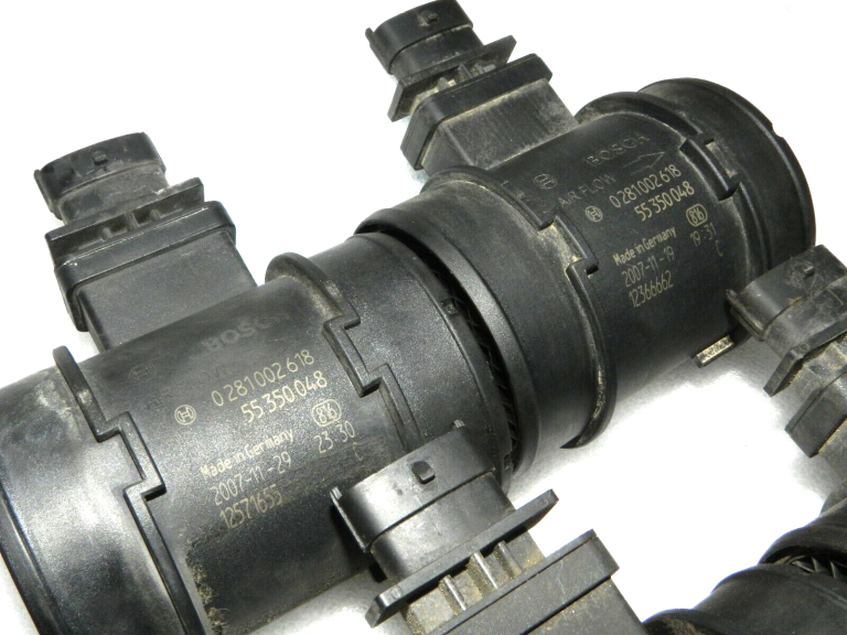 BOSCH Opel Alfa Saab Suzuki Gaisa plūsmas sensors LMM 55350048 0281002618 93178243