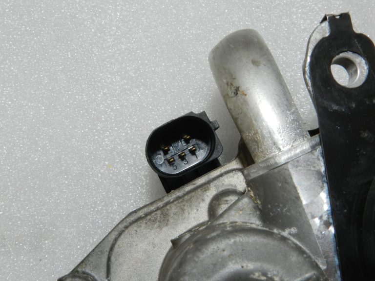 Volkswagen Audi Seat Skoda 2.0, 1.6 TDI EGR vārsts 04L131501S, 04L131501N Valeo