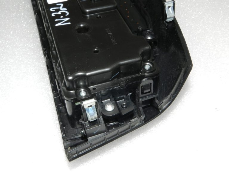 Nissan Qashqai J11 X-Trail T32 Gaisa kondicionēšanas vadības panelis 275004E0A, 275704BA0A