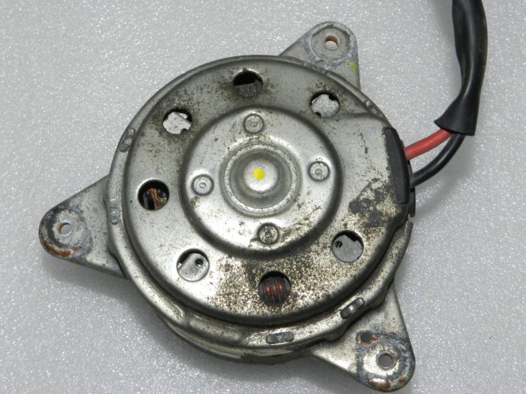 Volvo V60 I S60 II V70 III D5 Ventilatora ventilatora motors 31686806, 6G91-8C607-M