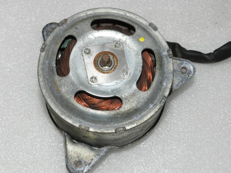 Volvo V60 I S60 II V70 III D5 Ventilatora ventilatora motors 31686806, 6G91-8C607-M