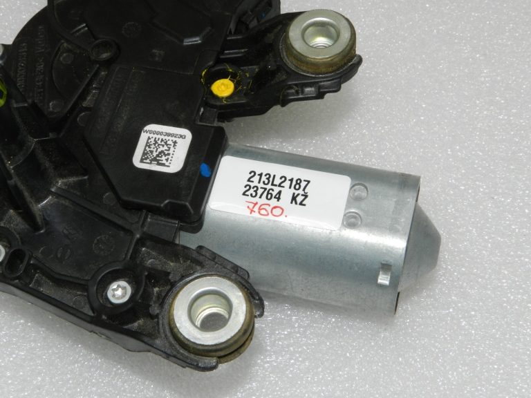 Nissan Qashqai II (J11) Aizmugurējā tīrītāja motors 287104EL0A Valeo Original ~10t km